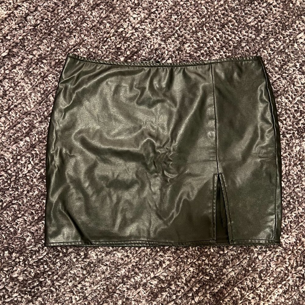 Fashion Nova faux leather Skirt